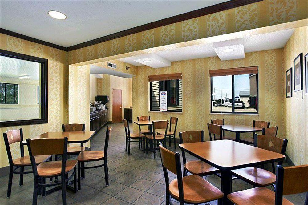 Motel 6-Waterloo, Ia - Crossroads Mall - Cedar Falls Restoran fotoğraf